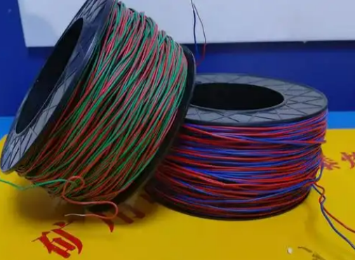 陆良放炮线的主要材质有哪些？不同材质的适用场景有何区别？
